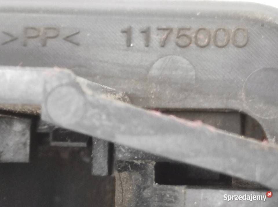KLAMKA ZEWNĘTRZNA PRAWA CHROM NISSAN TITAN 0315 Karoseria Nowy Tomyśl