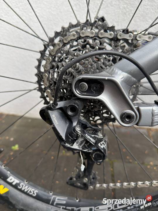 Rower Canyon Strove do serwisu Warszawa