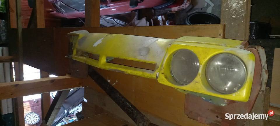 Pas przedni Opel Manta B