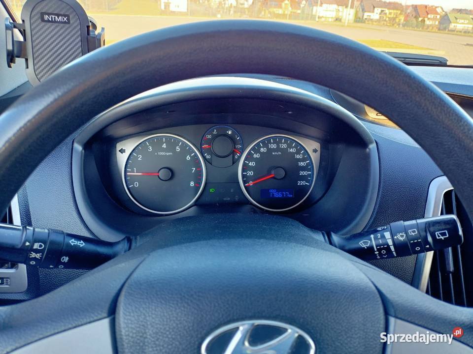 Hyundai i20 hak BenzynaGaz salon polska niski Kielce