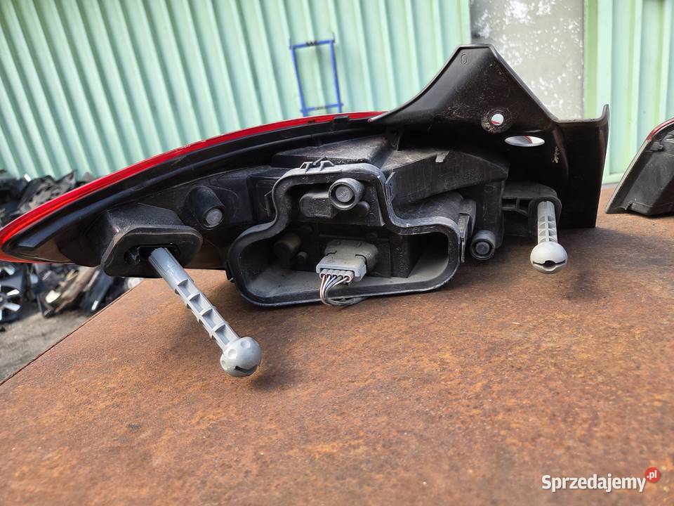 Lampy tył Megane 3 coupe Łagów