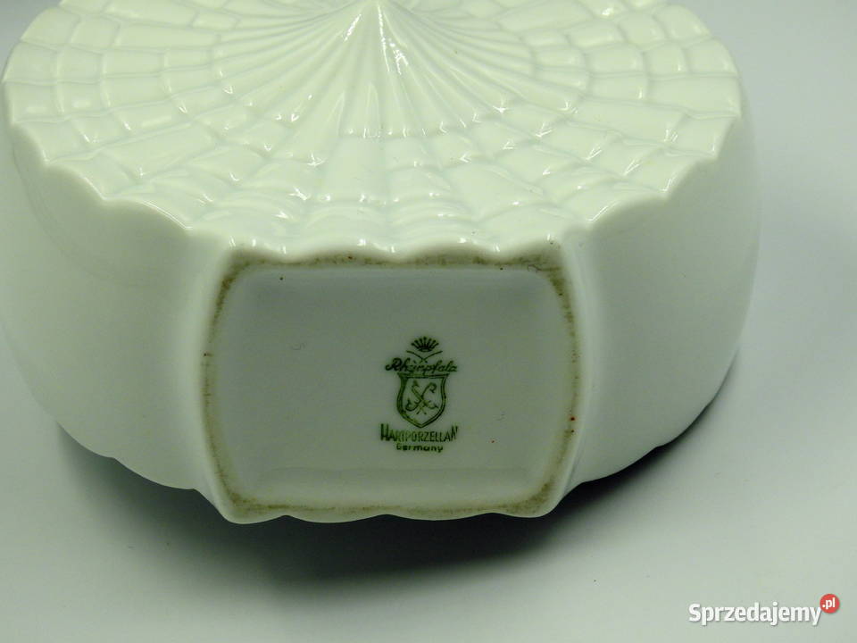 Śliczny biały porcelanowy wazon niemiecki 3D Inowrocław