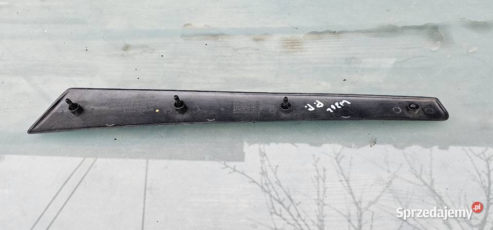 Listwa drzwi dekor prawy przód mercedes w202 osobowe wielkopolskie Zbąszyń