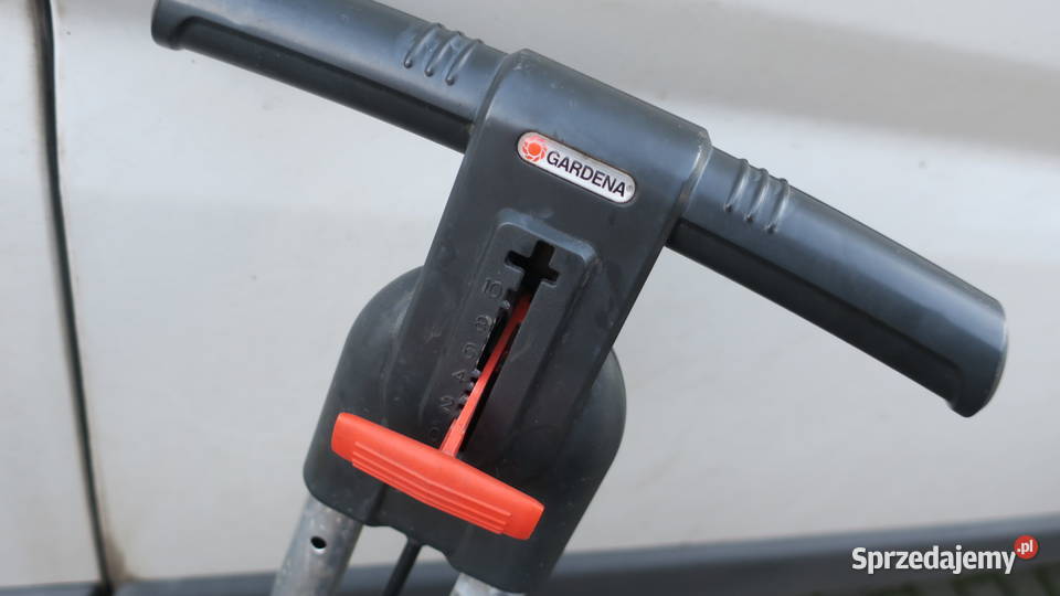 Siewnik do nawozu trawy Gardeba 55