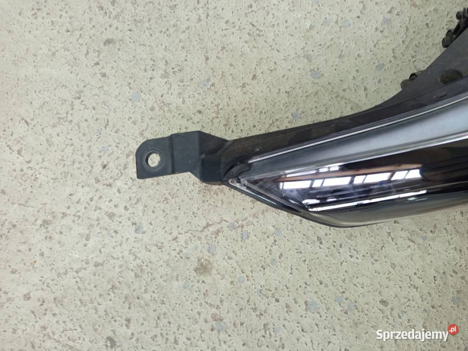 Reflektor prawy kia ceed full LED 3 orginalna osobowe Rzeszów sprzedam