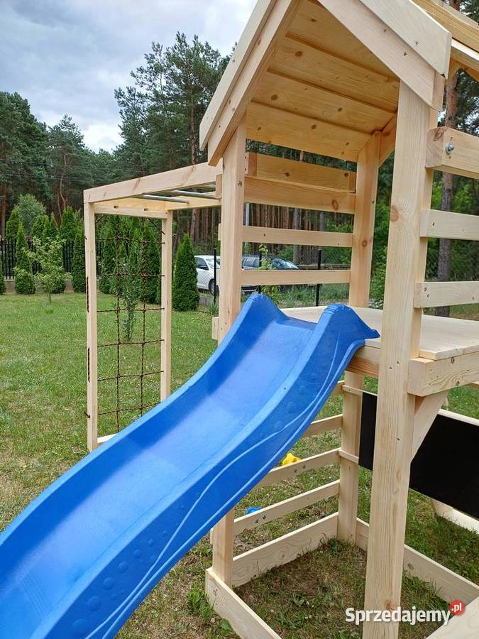 Plac zabaw LENA Domek Ślizg 2 Huśtawki Tablica mazowieckie
