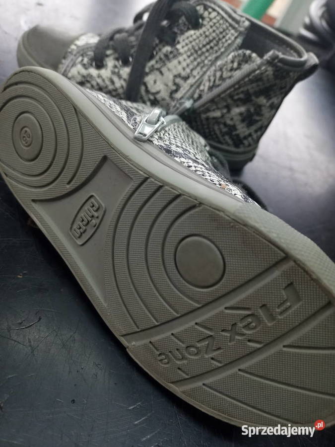 Buty chłopięce Chicco 26 Biłgoraj
