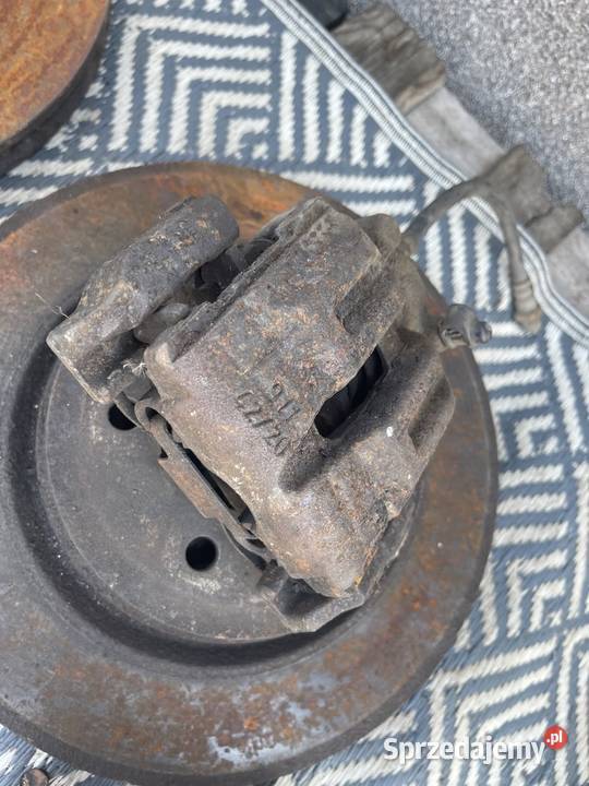 Hamulce E9X 348 mm komplet osobowe Stalowa Wola sprzedam