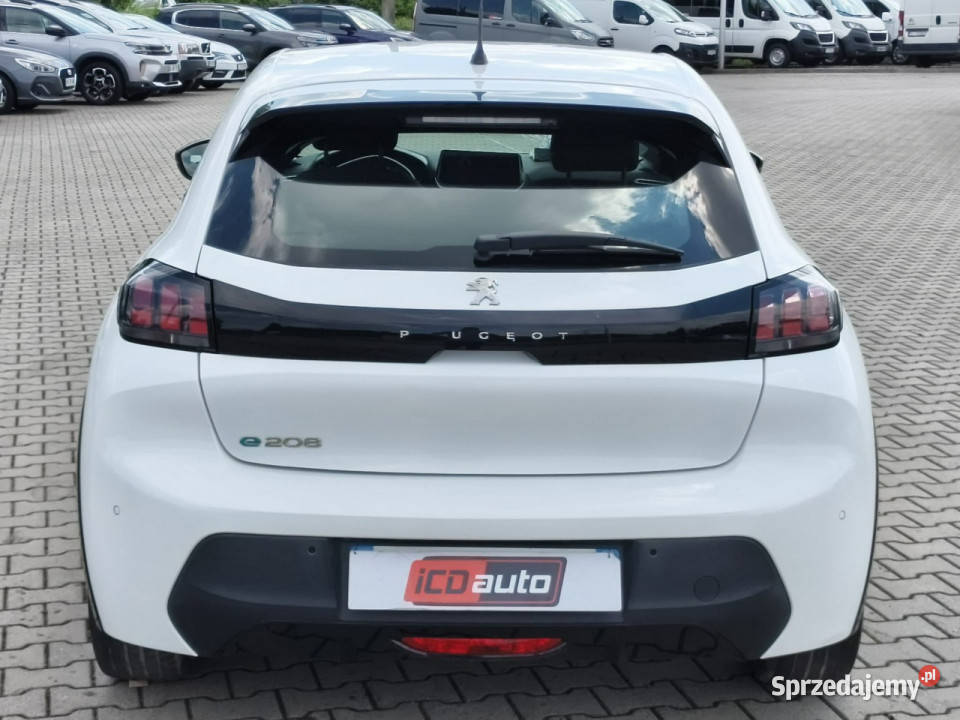 Peugeot 208 e208 fullelektryk ledy tablet mały