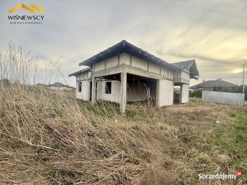 Dom wolnostojacystan surowy otwartyKończewice garaż Sprzedaż Kończewice