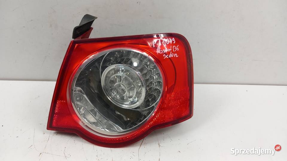 VW PASSAT B6 SEDAN LAMPA TYŁ PRAWA Zbierkowo sprzedam