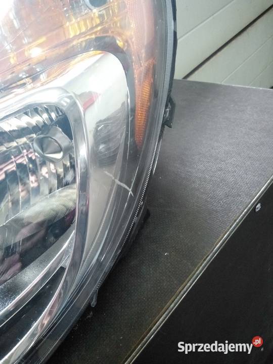 Dodge Ram Promastr lampa lewa uszkodzenia Turek