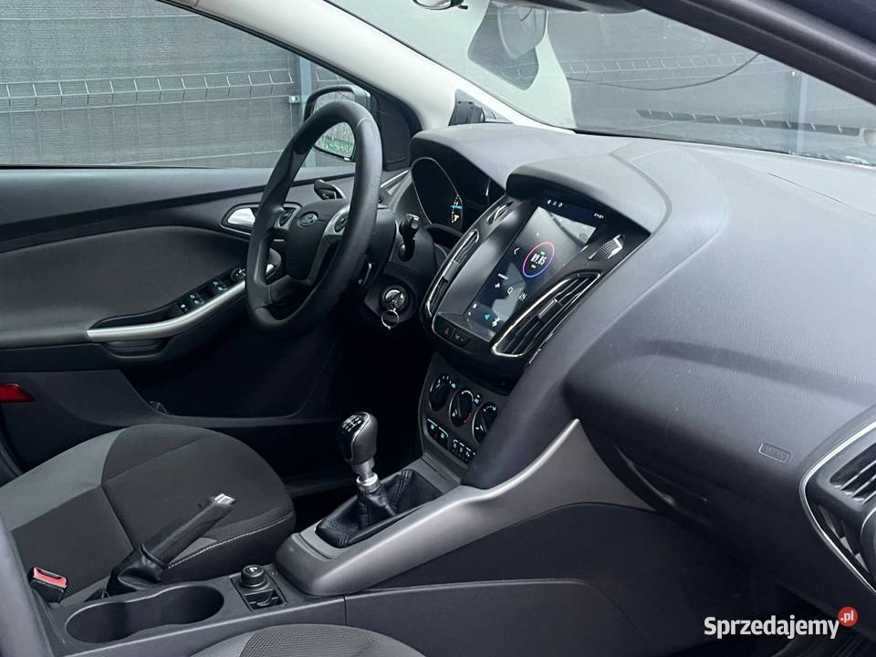 Focus Mk3 prywatny Nawigacja nowy Rozrząd czujnik parkowania