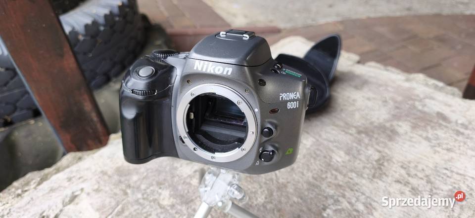 Lustrzanka Nikon Pronea 600i Rawicz
