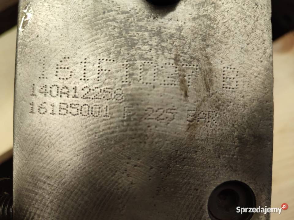 Blok hydrauliczny 161B7017 140A26687 161B5001 Wilkowo sprzedam