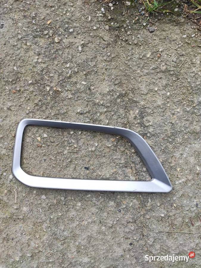 Hyundai Kona kratka ramka prawa 86564J9000