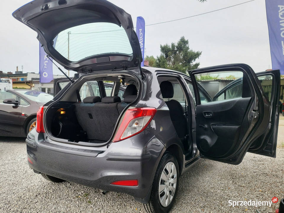 Toyota Yaris 10 70 Ładny Stan Kamera Cofania 194300km łódzkie sprzedam