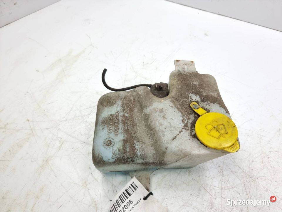 ZBIORNICZEK SPRYSKIWACZY OPEL CORSA B 90386397 osobowe Pozostałe Lipno