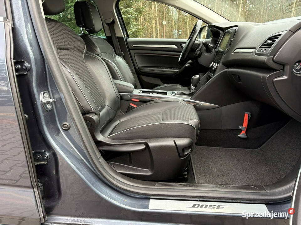 Renault Megane 13 TCe 140 BOSE Półskóry Kamera nieuszkodzony mazowieckie Lipówki sprzedam