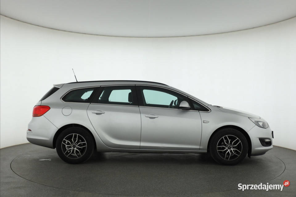 Opel Astra 14 T