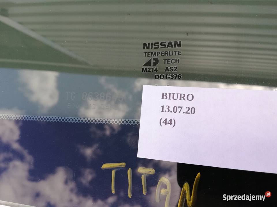 SZYBA BOCZNA LEWY TYŁ NISSAN TITAN 2003 2015 osobowe Nowy Tomyśl