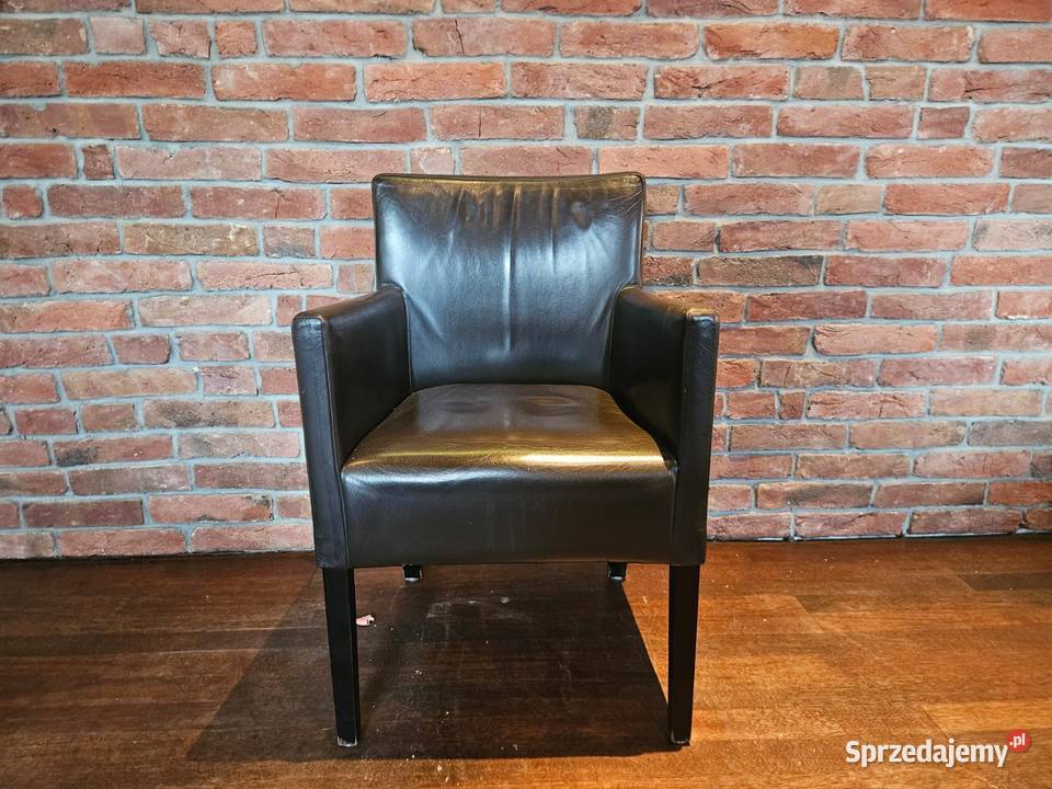 Krzesło skórzane element wyposażenie restauracji Pszczyna