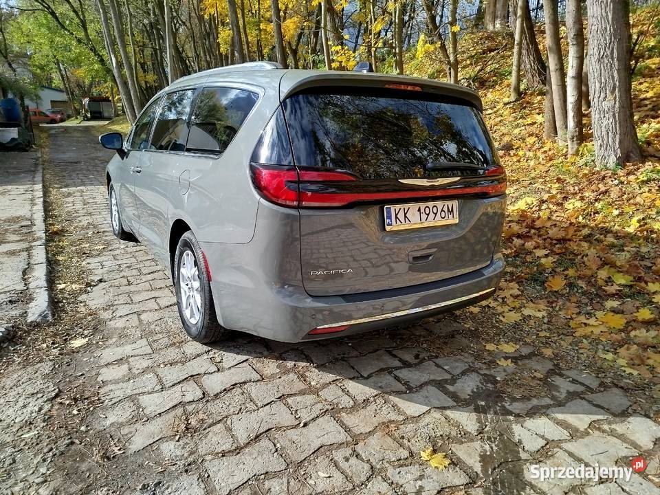 Chrysler pacyfica 2023 kanada benzyna Kraków sprzedam