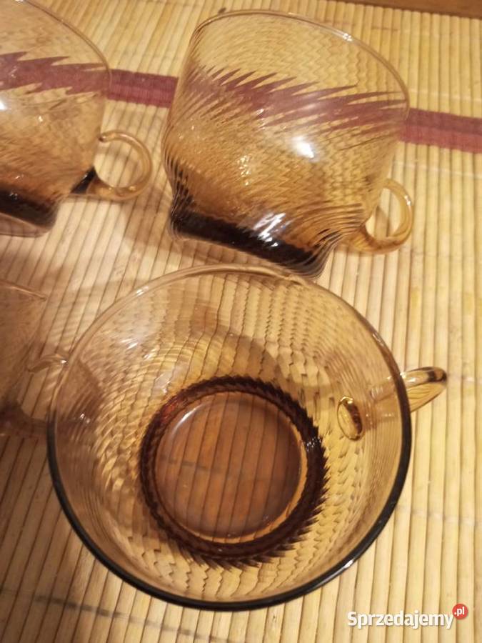 Szklaneczki z PRL Pozostałe Kolekcje Szczecinek