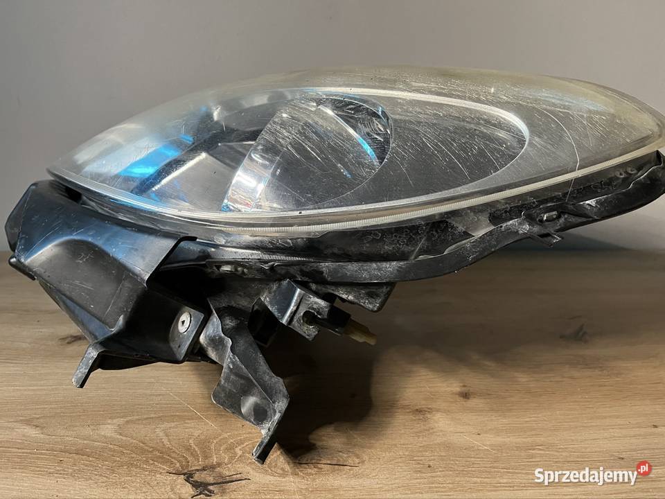 Renault Clio III lampa reflektor lewy przód Lipsko