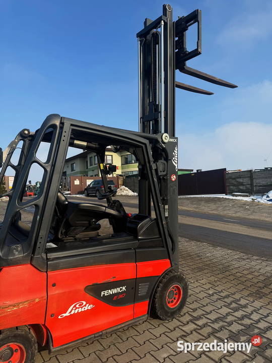 wózek widłowy elektryczny LINDE E30 wolny skok elektryczny Działoszyn