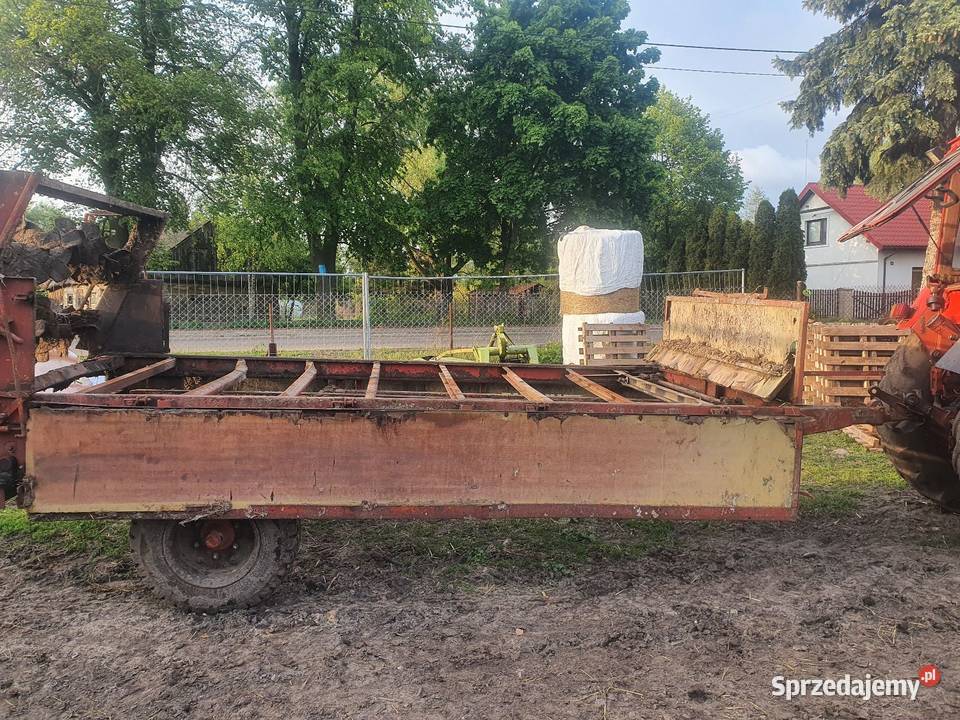 Rozrzutnik przyczepa dwukółka Przyczepy rolnicze Giżyn