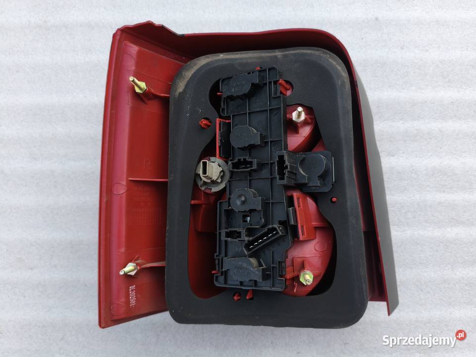 Lampa Prawy Tył Tylna Prawa VW Passat B5 Lift sprzedam