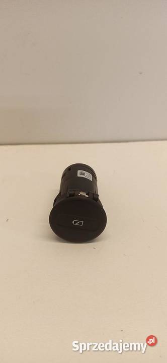 VOLVO V60 CC GNIAZDO PORT USB 32231928
