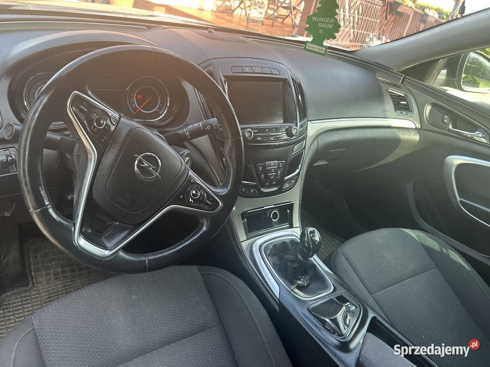 Opel Insignia 20 CDTI SPORTS TOURER 2014 manualna zachodniopomorskie Zdroiska