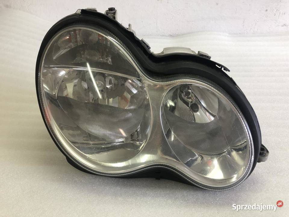 LAMPA PRAWY PRZÓD A2038203261 MERCEDES W203 LIFT osobowe sprzedam