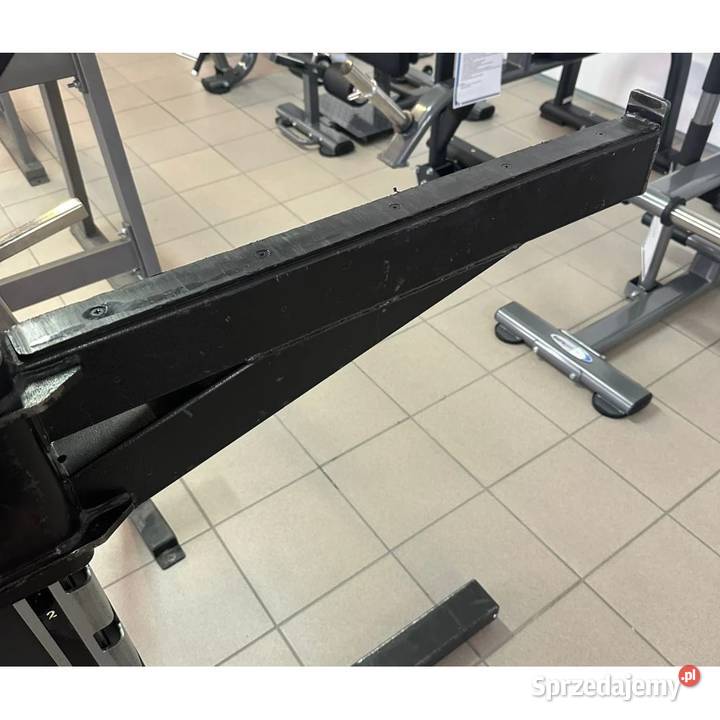 Klatka wielofunkcyjna Half Rack Technogym