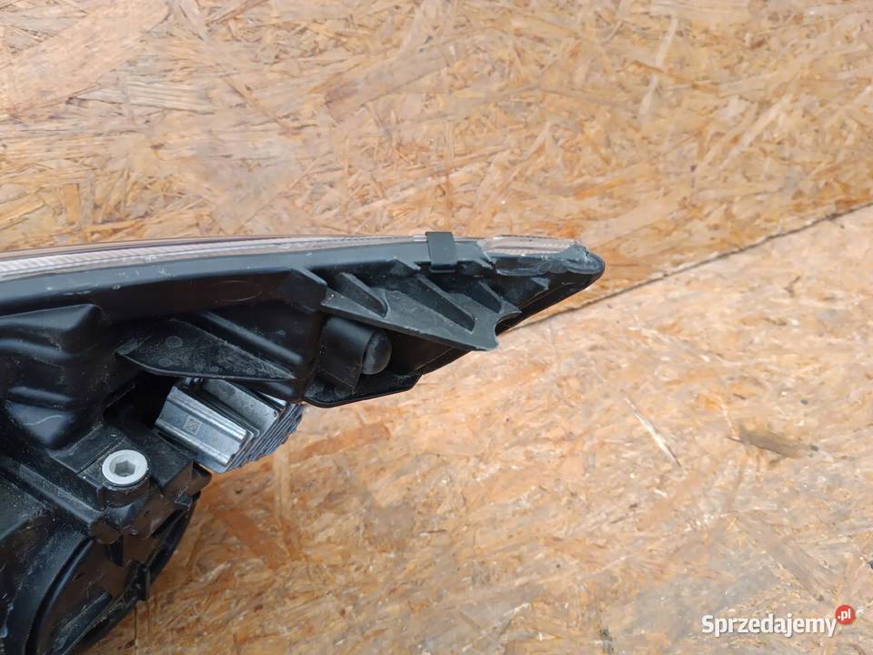 LAMPA REFLEKTOR PRAWY PRZÓD EU JK2113W029DH FORD Lampy przednie Nowy Tomyśl sprzedam