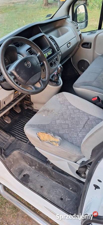 Opel Vivaro 20 CDTI Hak VAT 1 wystawiam fakture centralny zamek Chrząstowice