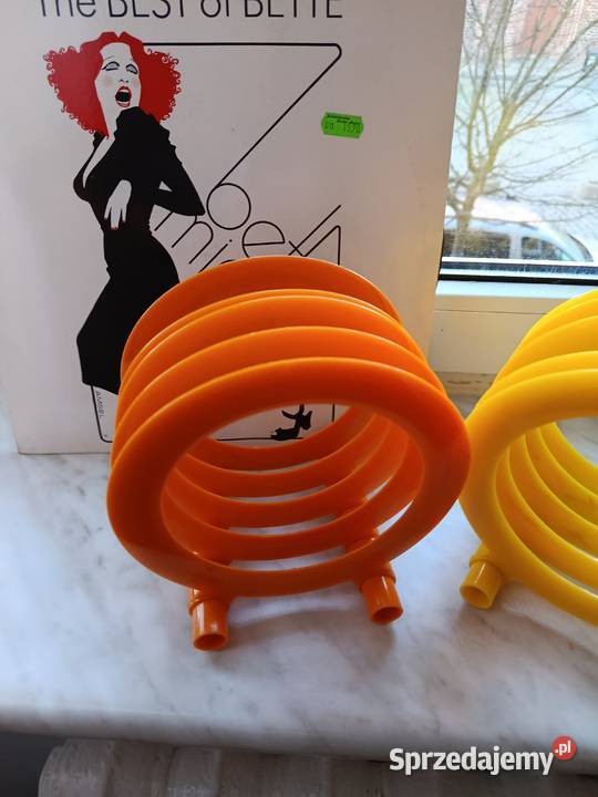 Dwa stojaki na płyty winylowe z PRL Veritas Choszczno