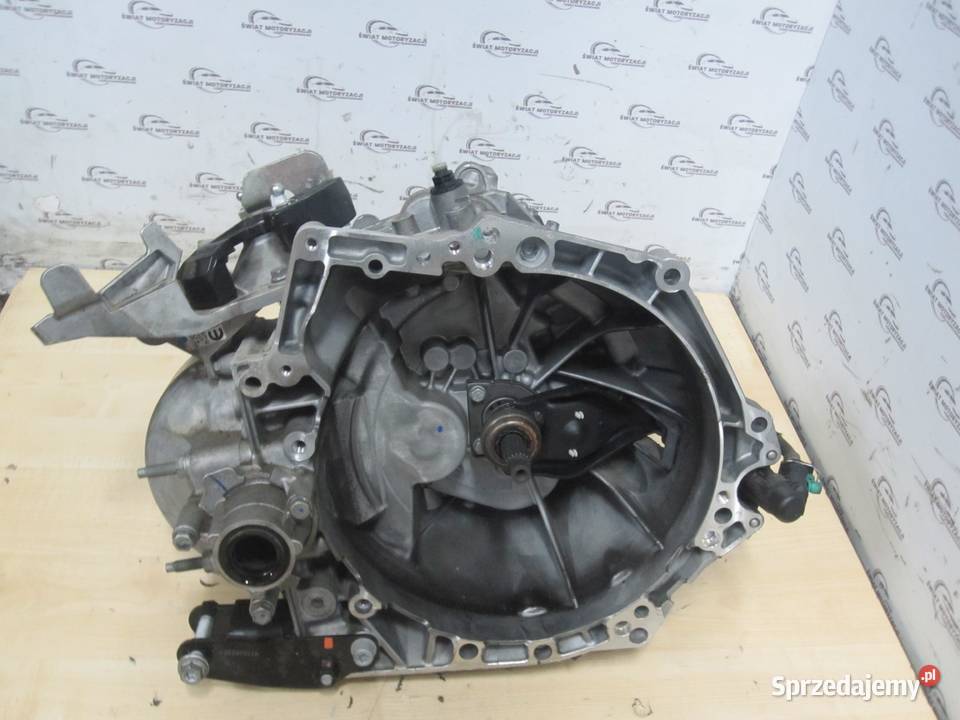 JEEP AVENGER 25r 12 THP HN05 10TMAA 1280 świętokrzyskie