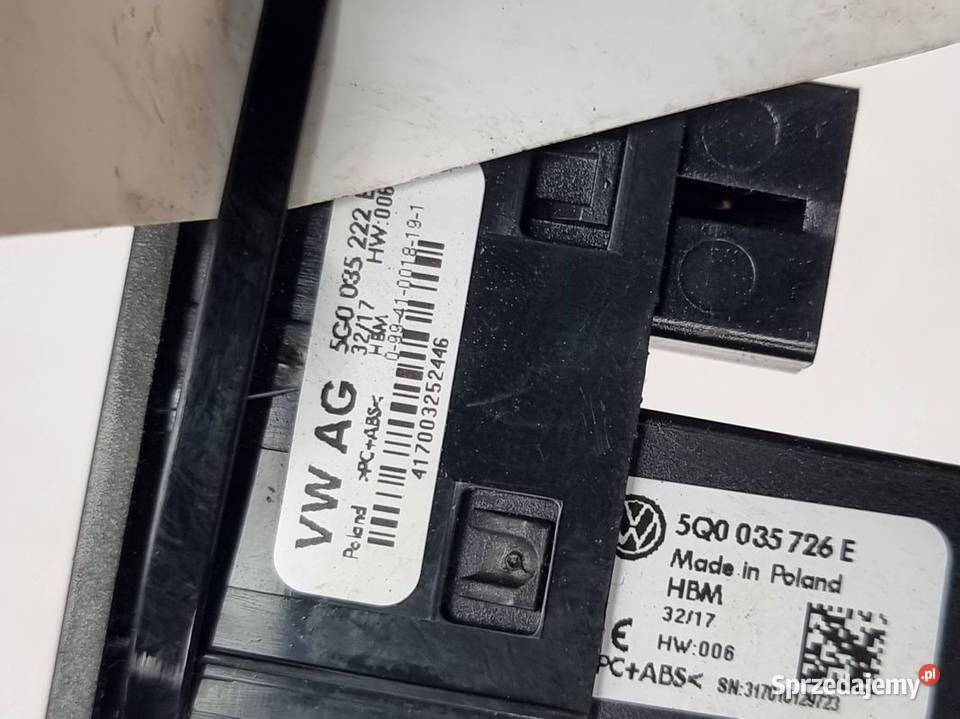 PRZYCISK VOLKSWAGEN GOLF VII 5G0035222E AUX