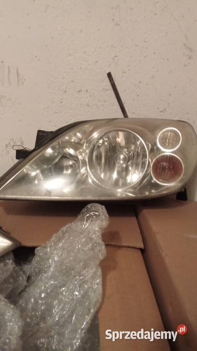 Reflektory nissan primera P12 Lampy przednie