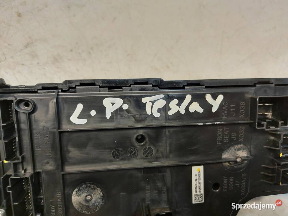 TESLA MODEL Y 2023r Moduł komfortu lewy