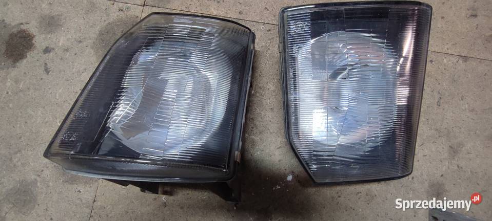 PAJERO II LAMPA REFLEKTOR PRZEDNI PRZEDNIA