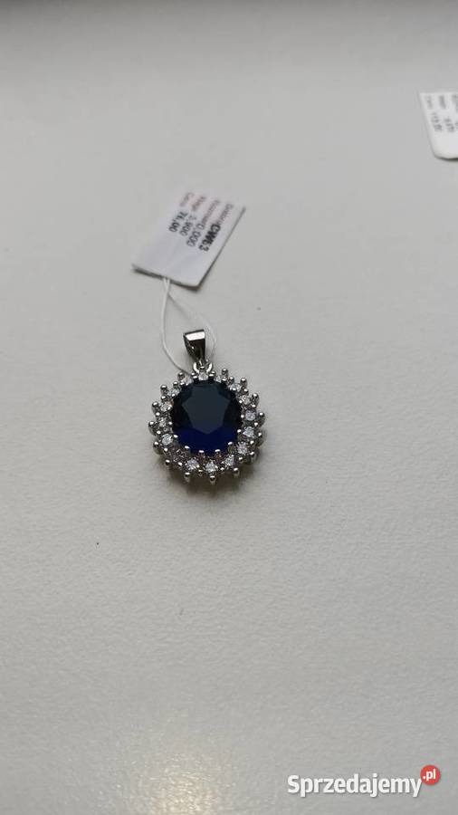 Zawieszka srebrna z cyrkoniami Pozostałe dolnośląskie Wrocław sprzedam