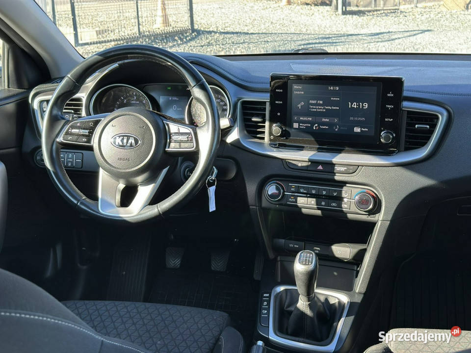 Kia Ceed 16 CRDi mHEV M 136 2021 Salon kamera 4/5 Wojkowice
