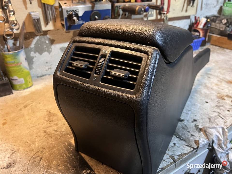 Podłokietnik z telefonem Mercedes E klasa W210 Podłokietniki Jaroszówka