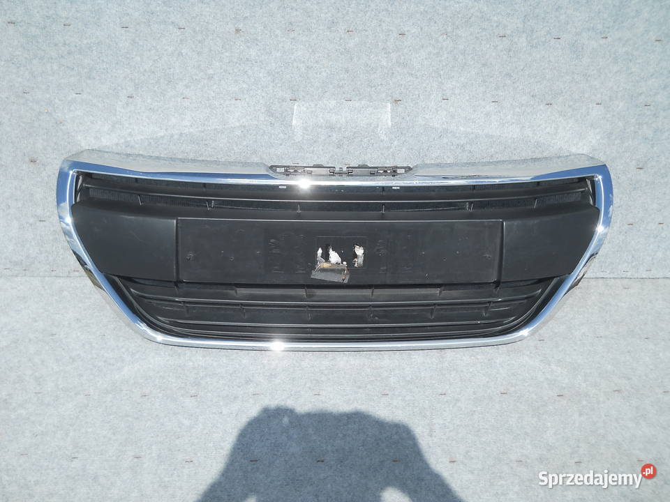 PEUGEOT 208 LIFT ATRAPA GRILL Siechnice
