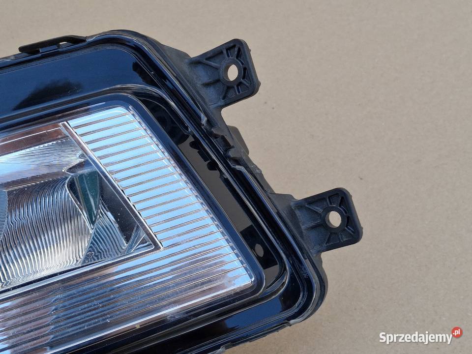 VW PASSAT B8 LIFT HALOGEN LEWY LED LAMPA LEWA