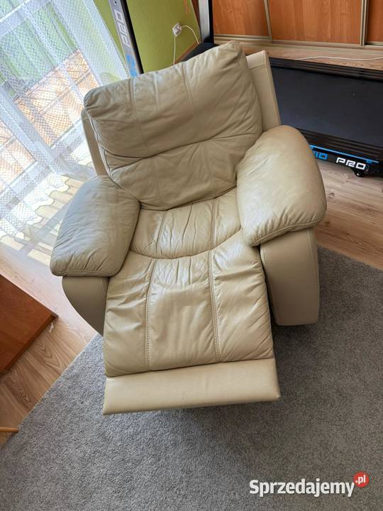 Fotel skórzany obrotowy Wyposażenie wnętrz sprzedam